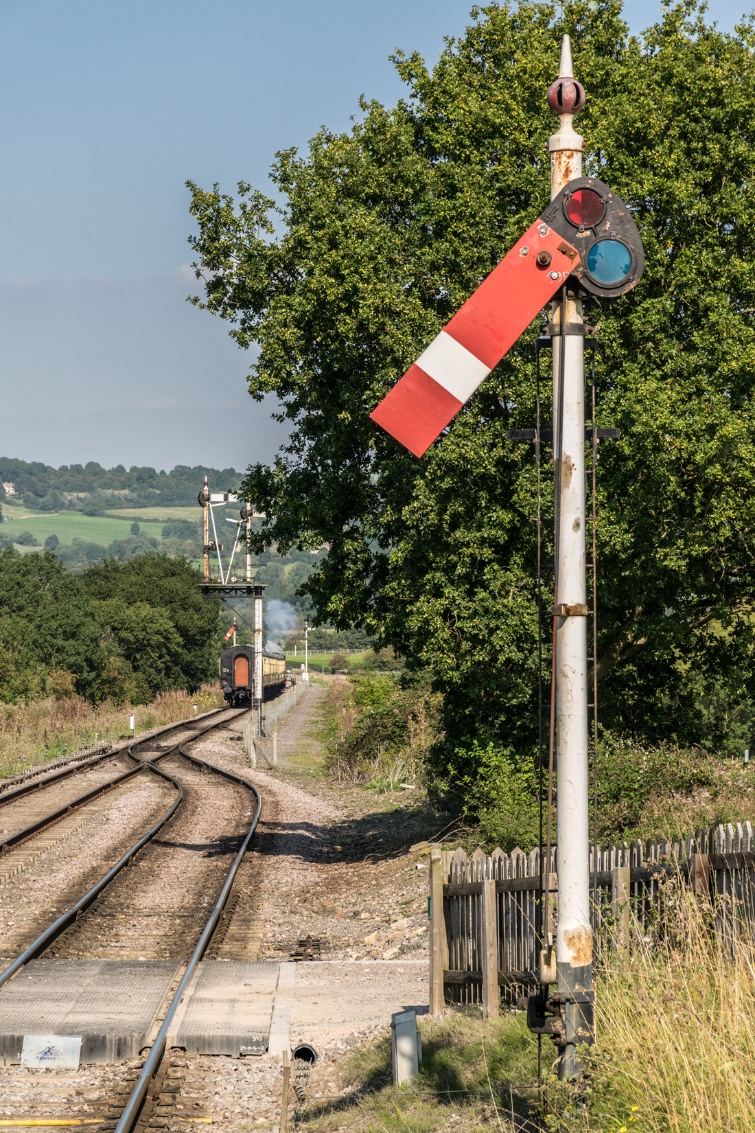 Lower quadrant signalling is used throughout the Honeybourne Line