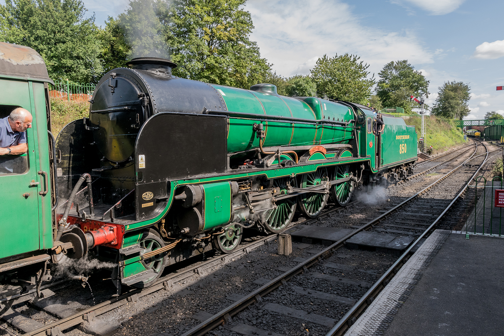 850 'Lord Nelson' leaves Ropley with the 11:16 'up' for Alton