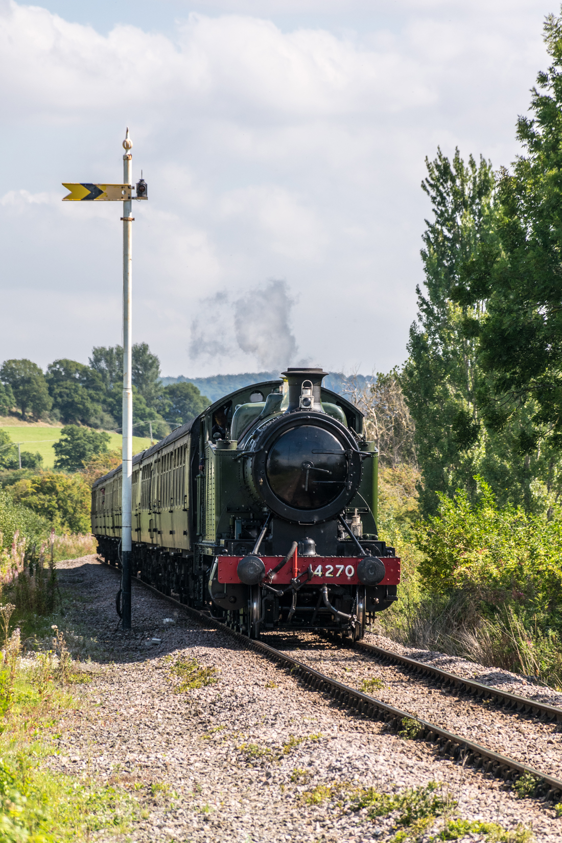 4270 heads west past Gretton