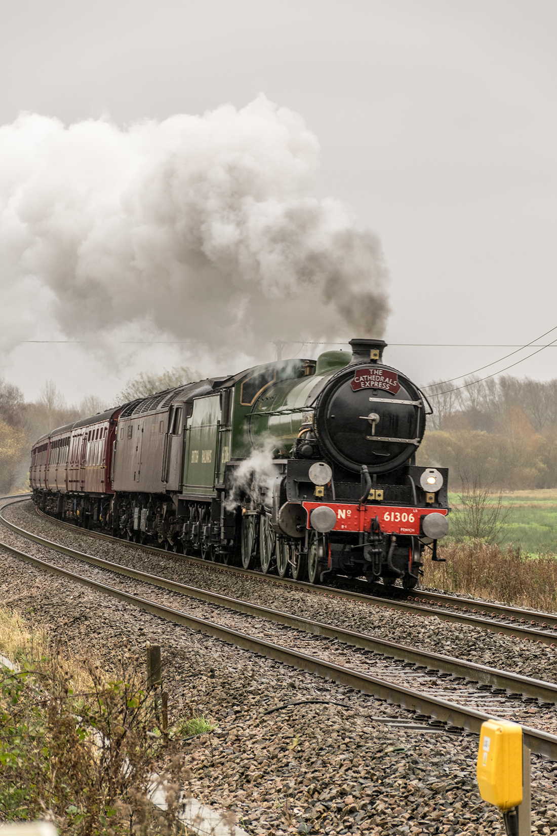 'The Cathedrals Express' passes Marsh Benham