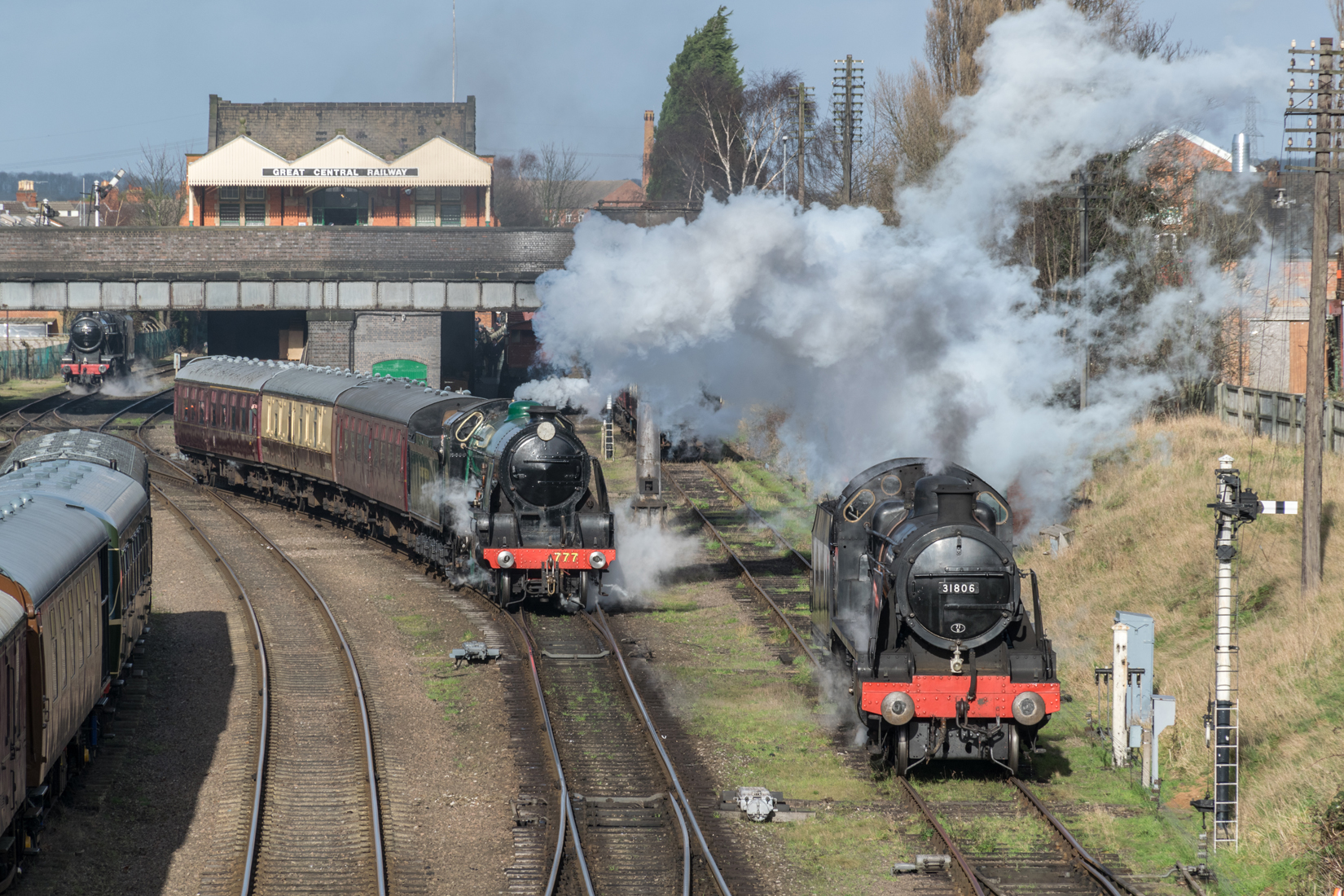 777 Sir Lamiel passes 31806 at Loughborough Central