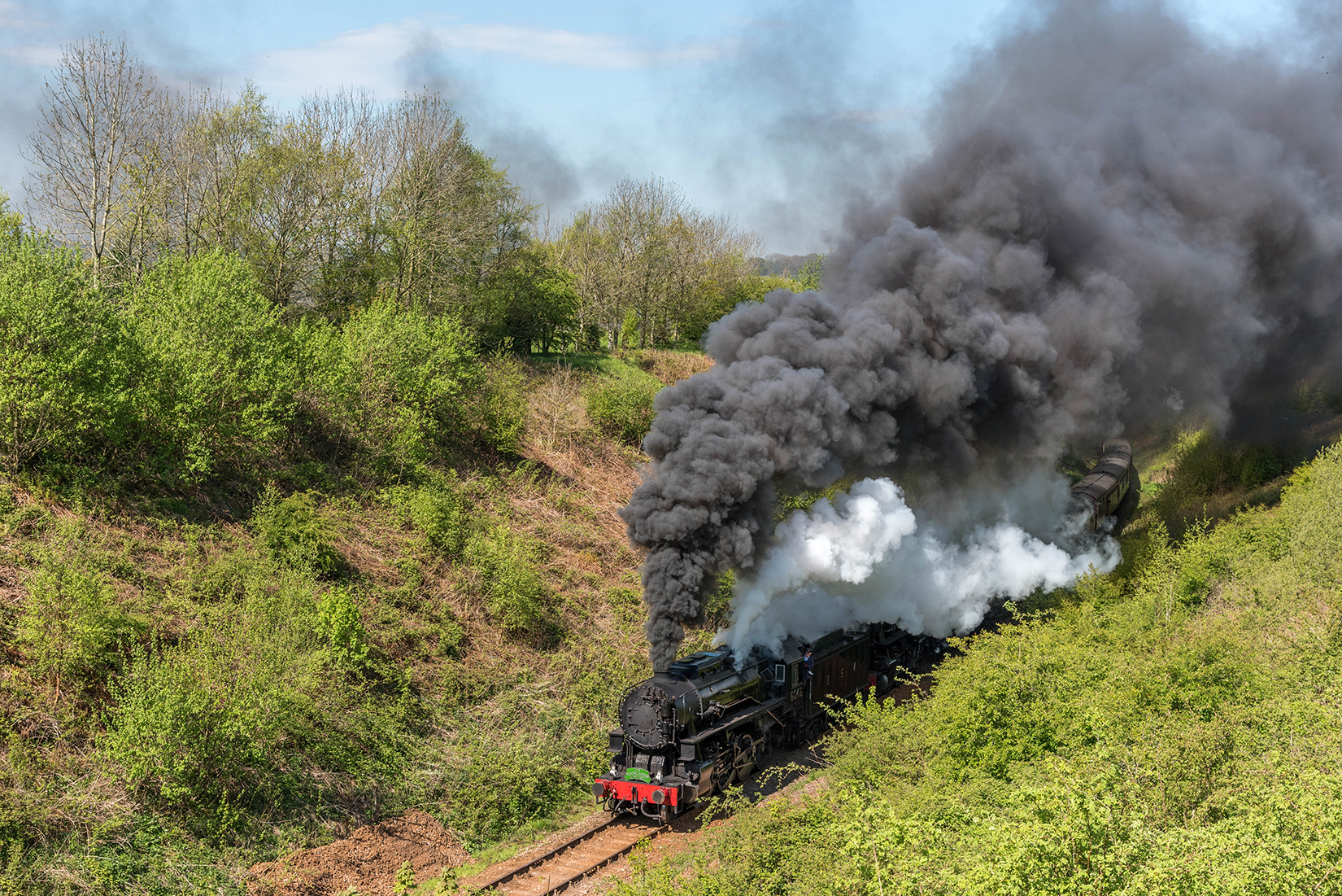 5197 and 6046 pounding their way up through Bradnop