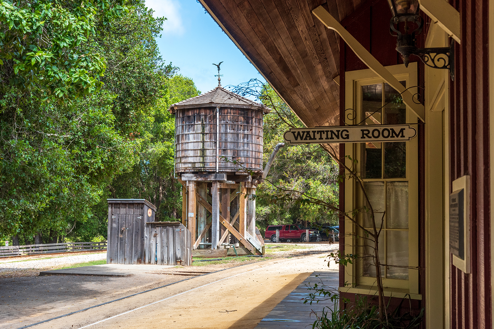 The watering tower and deserted platform of Felton station.