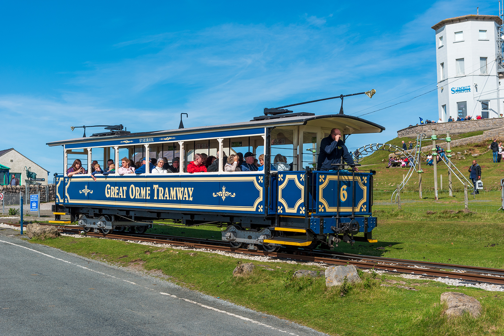 Car 6 'St Seiriol' leaving the Summit station. Car 6 'St Seiriol' leaving the Summit station.